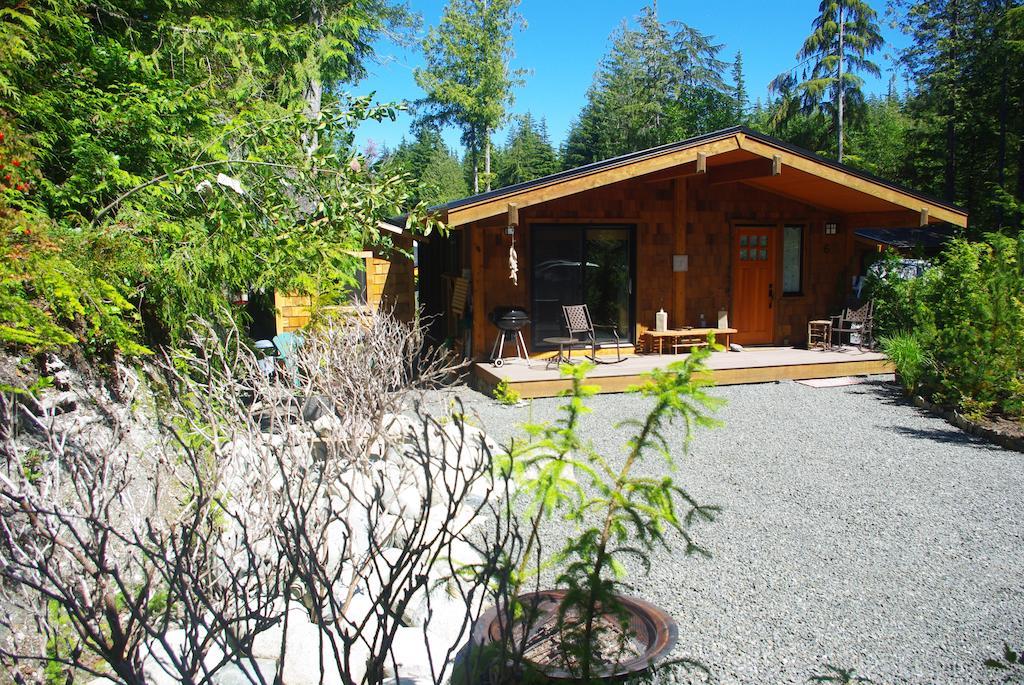 Wild Coast Chalets Port Renfrew Habitación foto